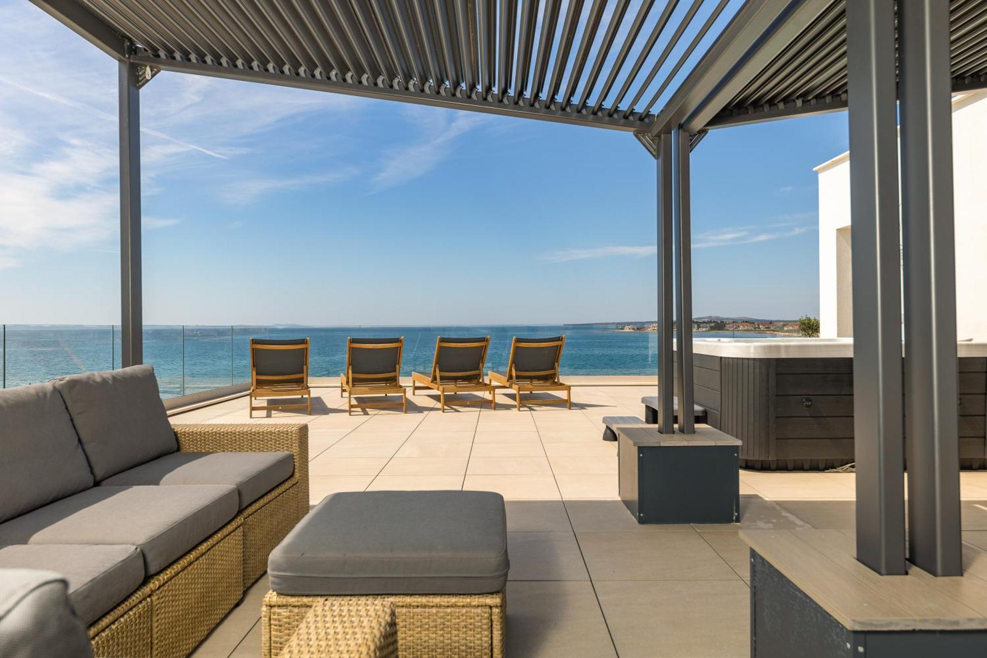 Aqua Blue By Belmont Realty Apartment Привлака Екстериор снимка