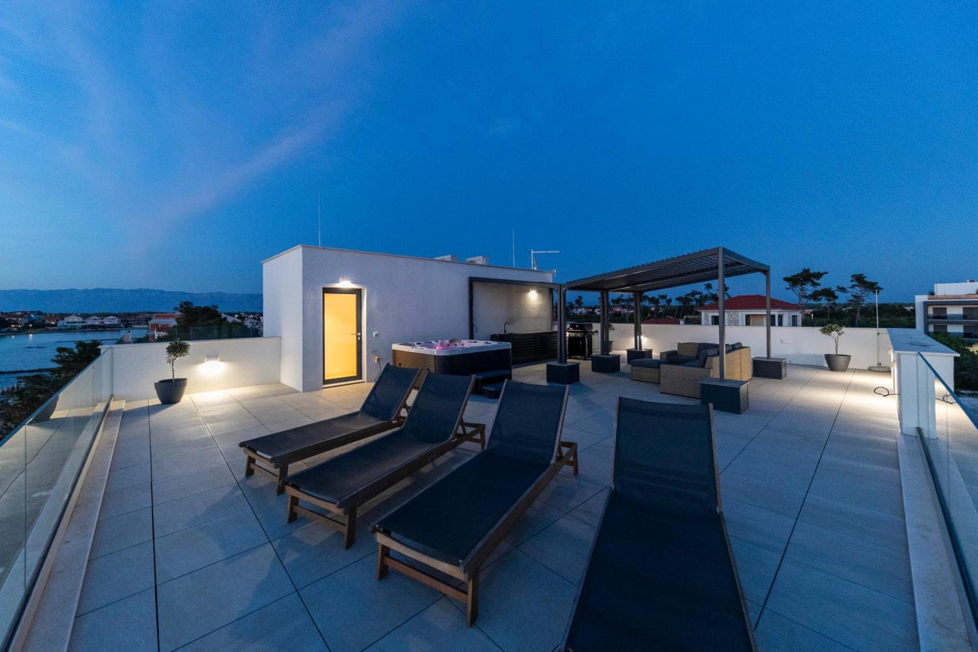 Aqua Blue By Belmont Realty Apartment Привлака Екстериор снимка