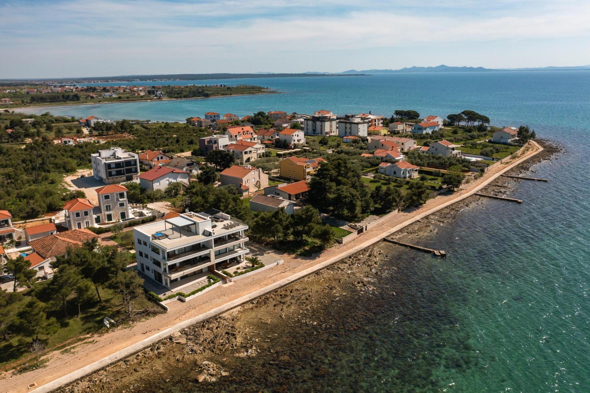 Aqua Blue By Belmont Realty Apartment Привлака Екстериор снимка