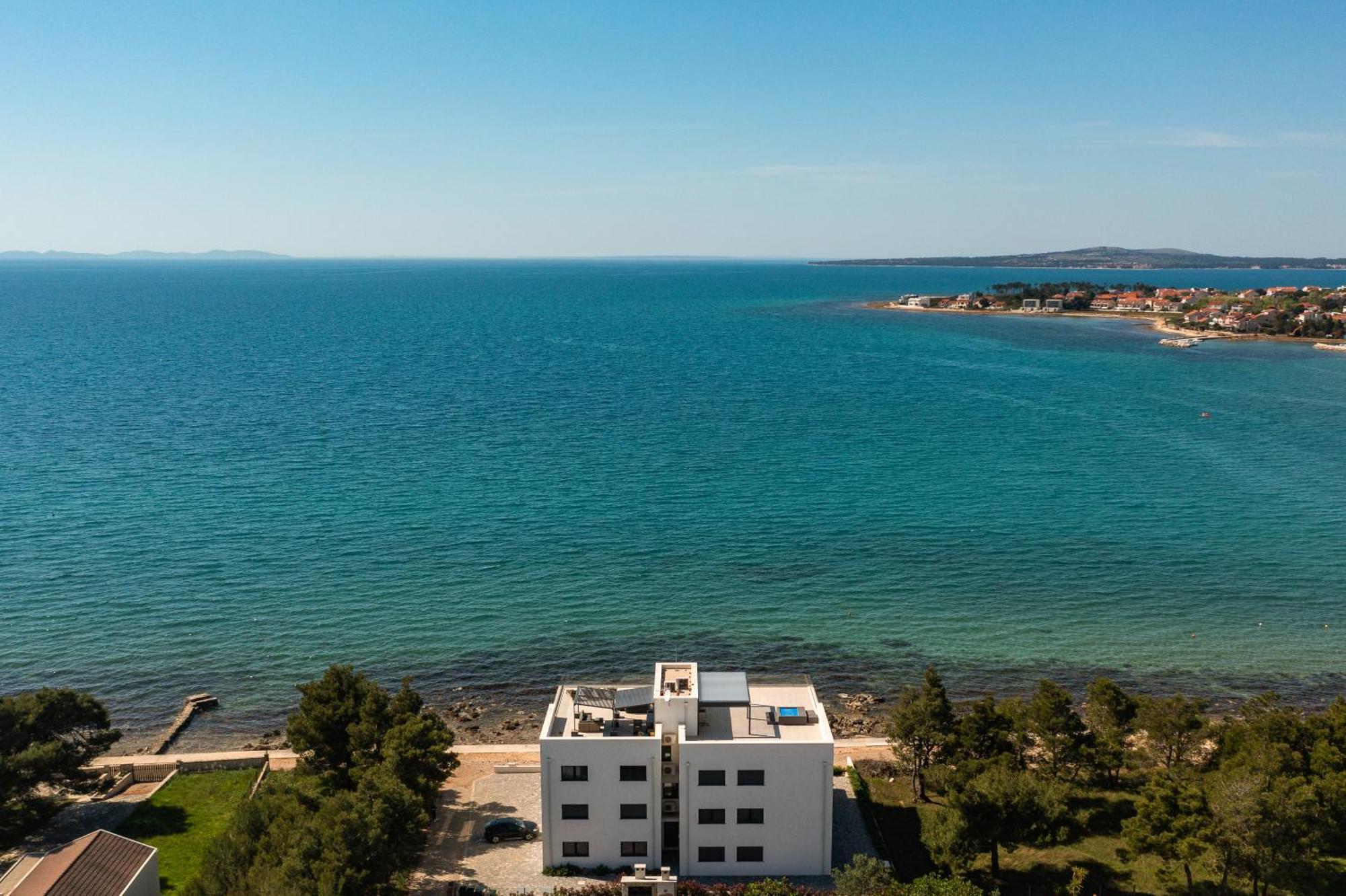 Aqua Blue By Belmont Realty Apartment Привлака Екстериор снимка