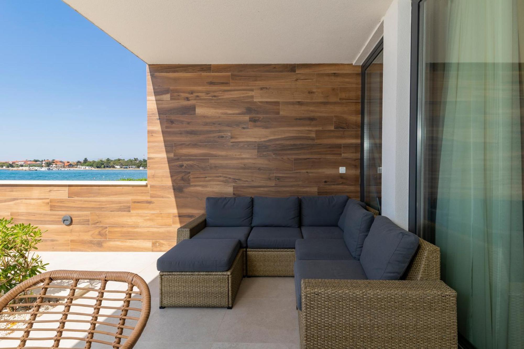 Aqua Blue By Belmont Realty Apartment Привлака Екстериор снимка